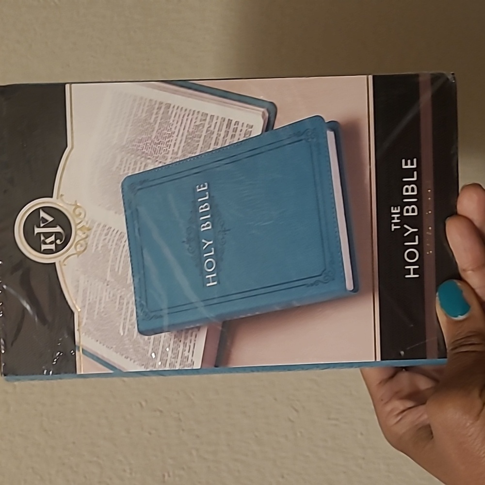 NWT Turquoise Faux Leather Gift Edition Holy Bible - King James Version